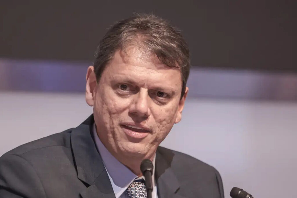 Curi terá Tarcísio?